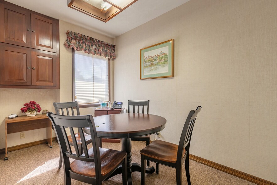 More Photos Of 213 Silver Beach Ave, Daytona Beach Office For Sale