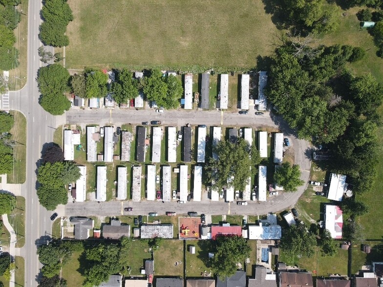 More Photos Of 1 Mahoning Ave, Rantoul Multifamily For Sale