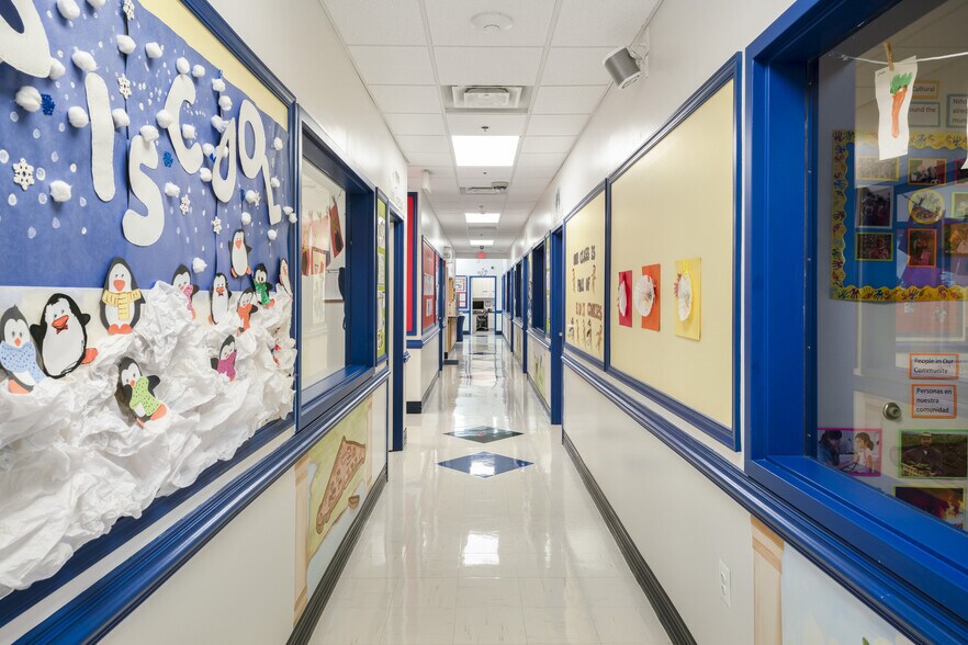 More Photos Of 42885 Orchard Oriole Dr, Ashburn Daycare Center For Sale