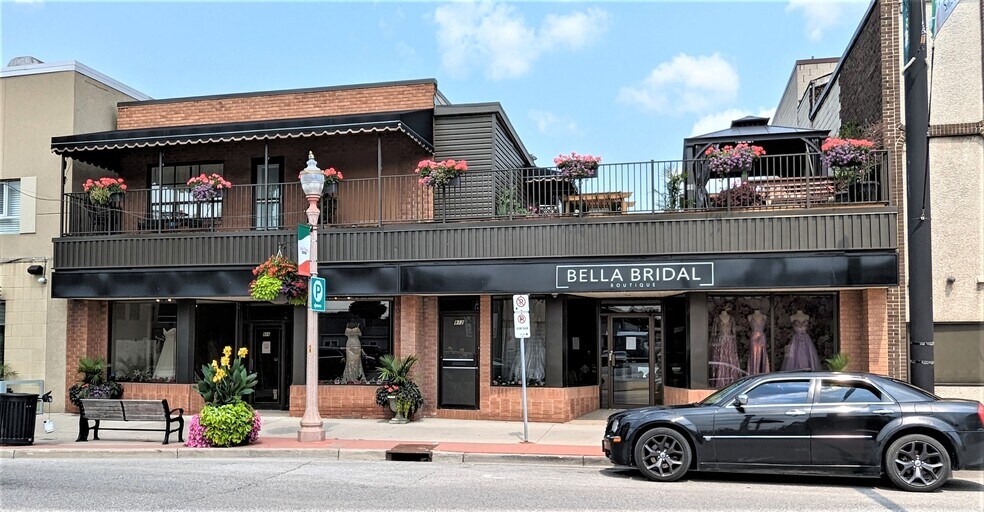 More Photos Of 816 Erie St E, Windsor Storefront Retail Residential For Sale