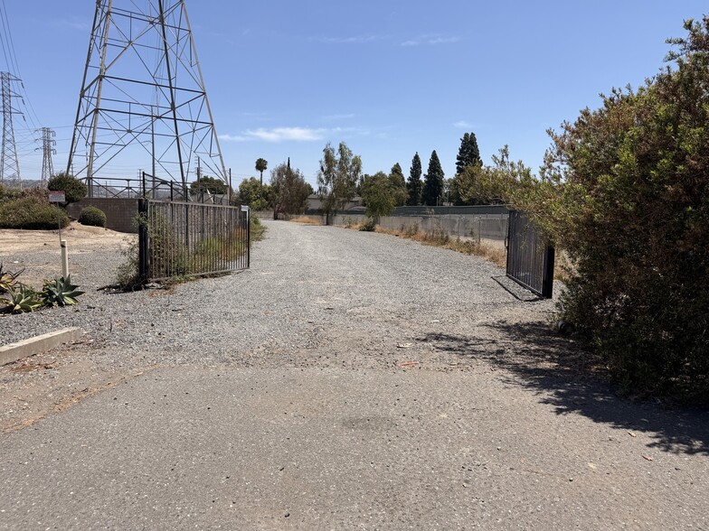 Primary Photo Of 1543 N Tustin Ave, Orange Land For Lease