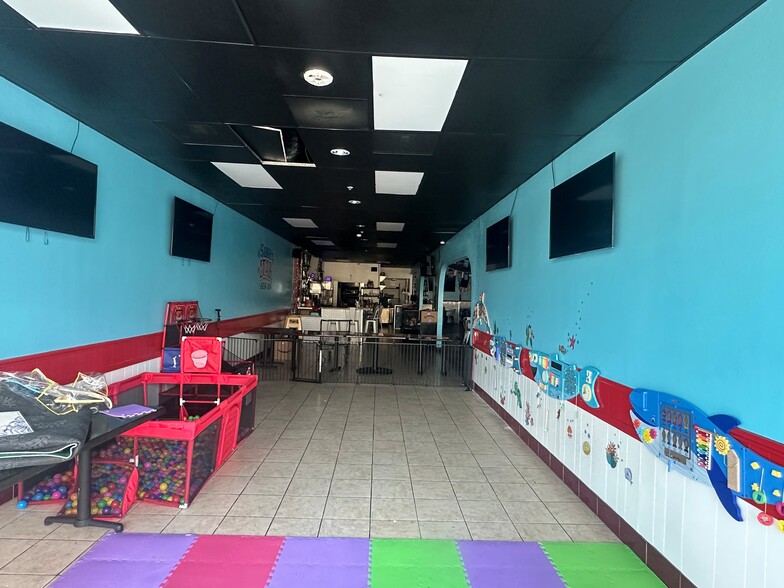 More Photos Of 1695-1699 W San Carlos St, San Jose General Retail For Sale
