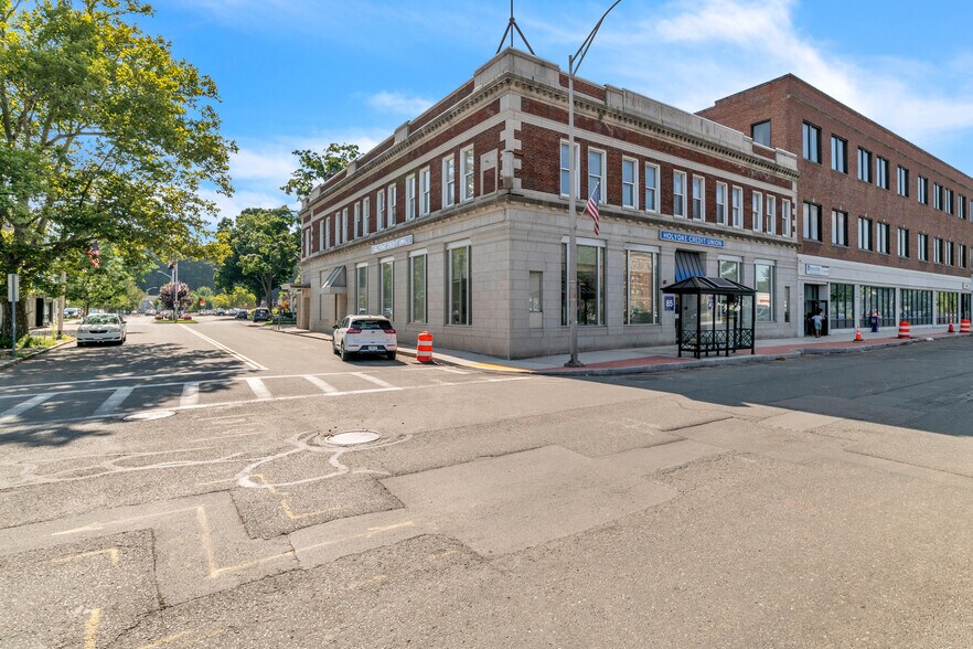 More Photos Of 85 Elm St, West Springfield Storefront Retail Office For Lease