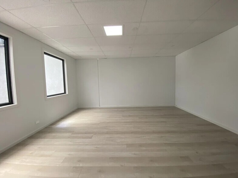 More Photos Of 7 Quinlan Rd, Epping Warehouse For Lease