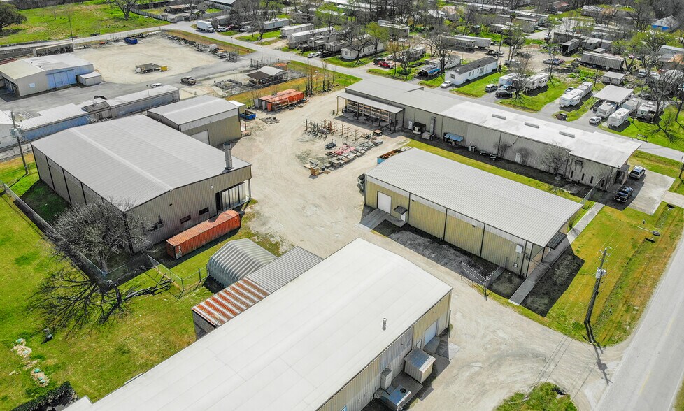 More Photos Of 650 Aldine Bender Rd, Houston Warehouse For Sale