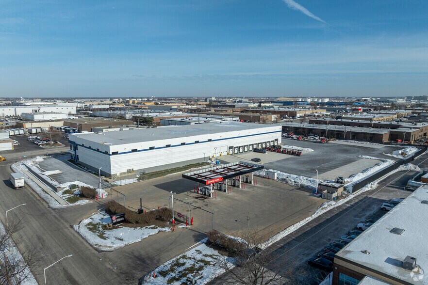 More Photos Of 600-700 Devon Ave, Bensenville Warehouse For Lease