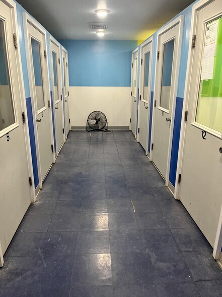 More Photos Of 2220 Laskin Rd, Virginia Beach Freestanding For Sale