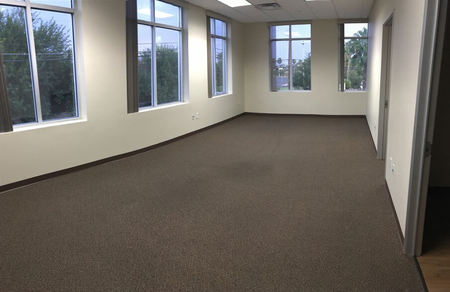 More Photos Of 6725 S Eastern Ave, Las Vegas Medical For Lease