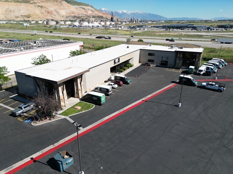 More Photos Of 847 North Pointe Cir, North Salt Lake Showroom For Sale
