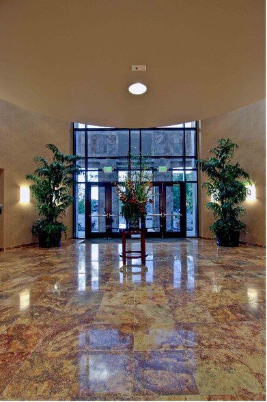 More Photos Of 5470 Kietzke Ln, Reno Office For Lease