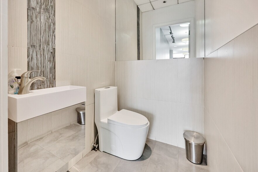 More Photos Of 500 4th Ave, Brooklyn Apartments For Lease