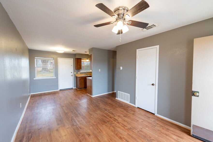 More Photos Of 100 Colvin St, Mount Vernon Apartments For Sale