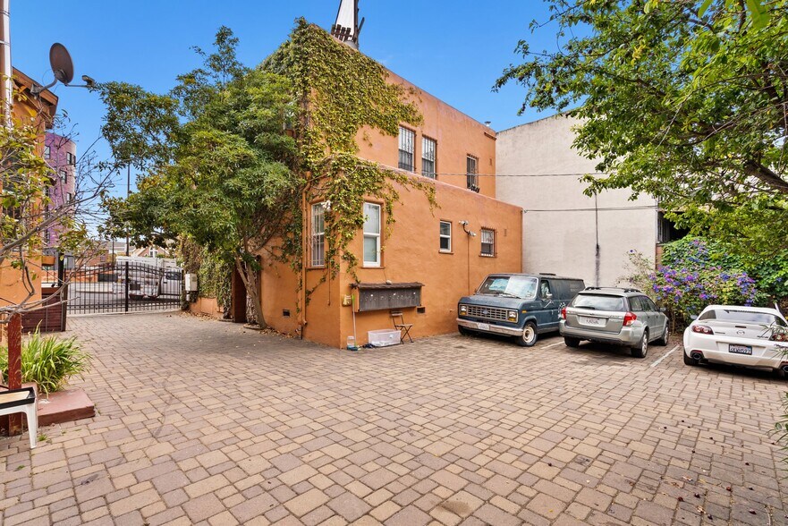 More Photos Of 2930-2932 Adeline St, Berkeley Apartments For Sale