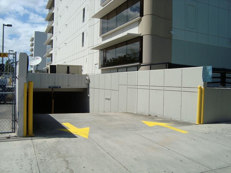 More Photos Of 2100 Coral Way, Miami Office For Lease