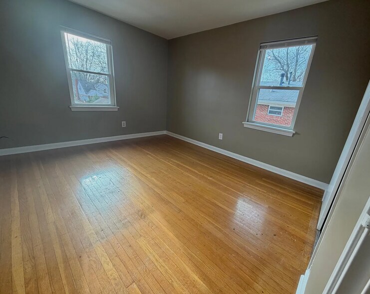 More Photos Of 3814-3816 Nanz Ave, Louisville Apartments For Sale