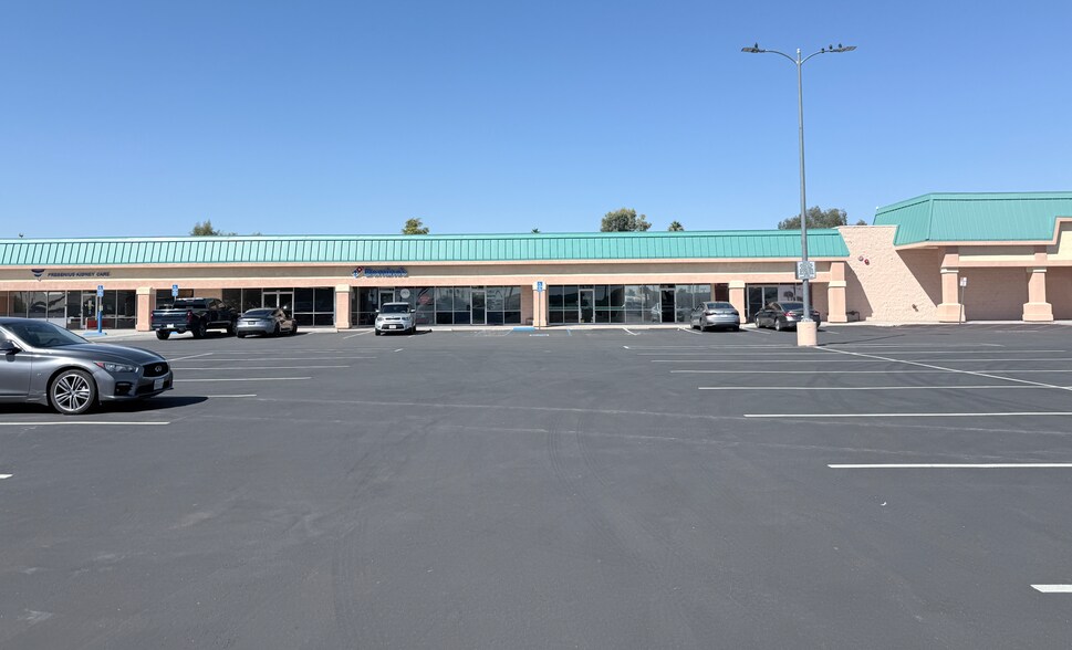 More Photos Of 631-737 W Hobsonway Blvd, Blythe Unknown For Lease