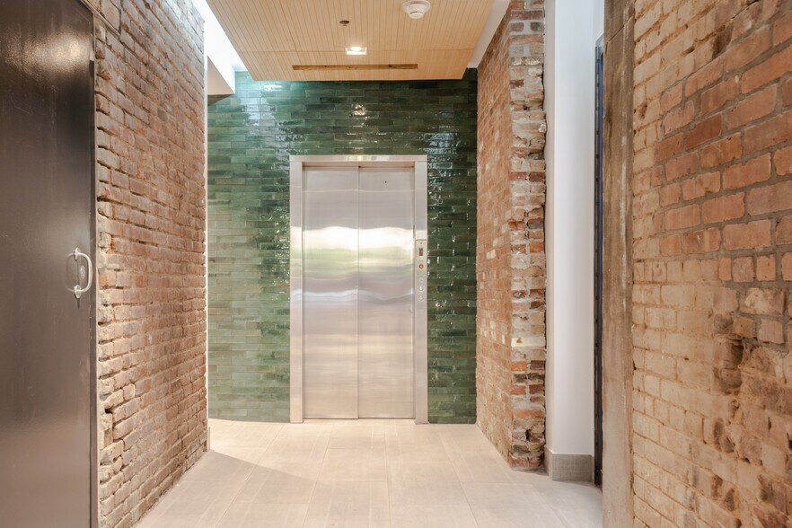 More Photos Of 55 Chrystie St, New York Loft Creative Space For Lease