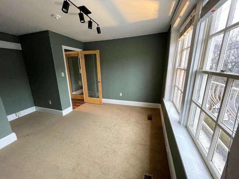 More Photos Of 1309 W Main St, Richmond Storefront Retail Office For Lease