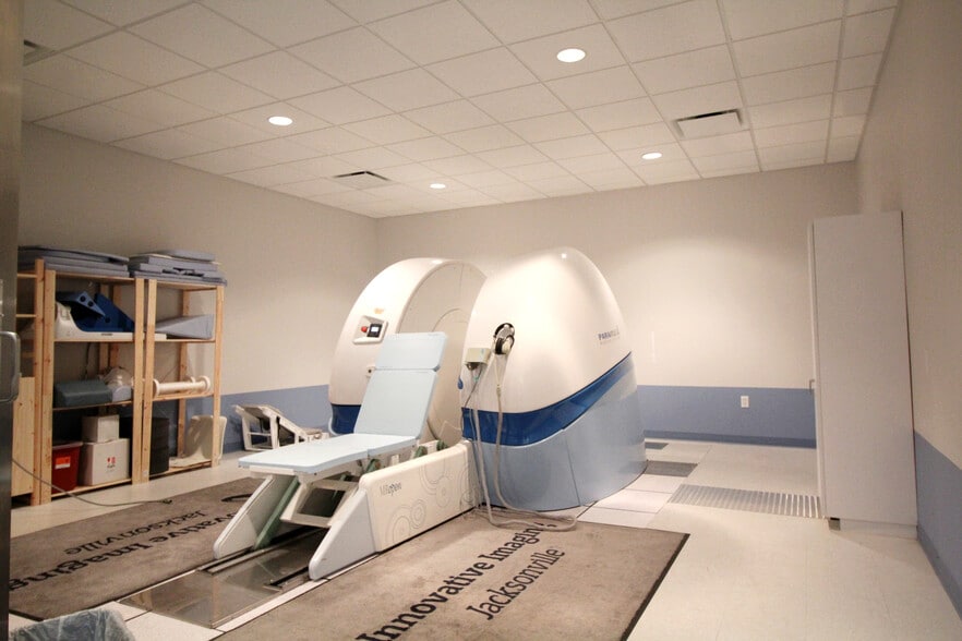 More Photos Of 10696 Old Saint Augustine Rd, Jacksonville Medical For Lease