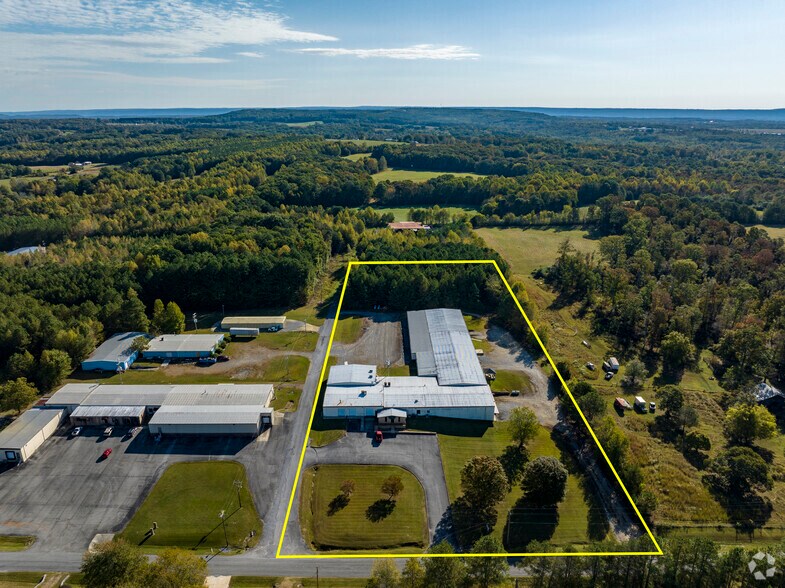 Primary Photo Of 971 Andrew Lee Dr, Henagar Manufacturing For Lease