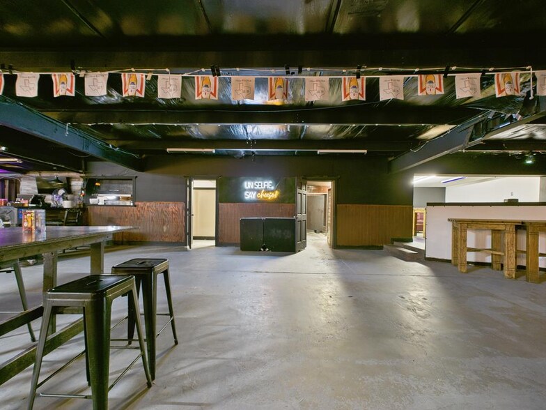 More Photos Of 1330 E 3rd St, Pecos Restaurant For Sale