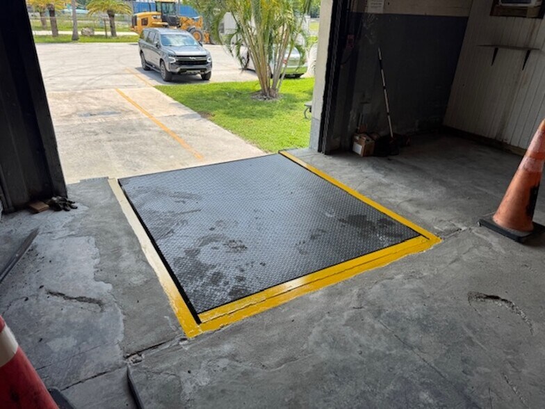 More Photos Of 121 Overseas Hwy, Key West Industrial For Sale