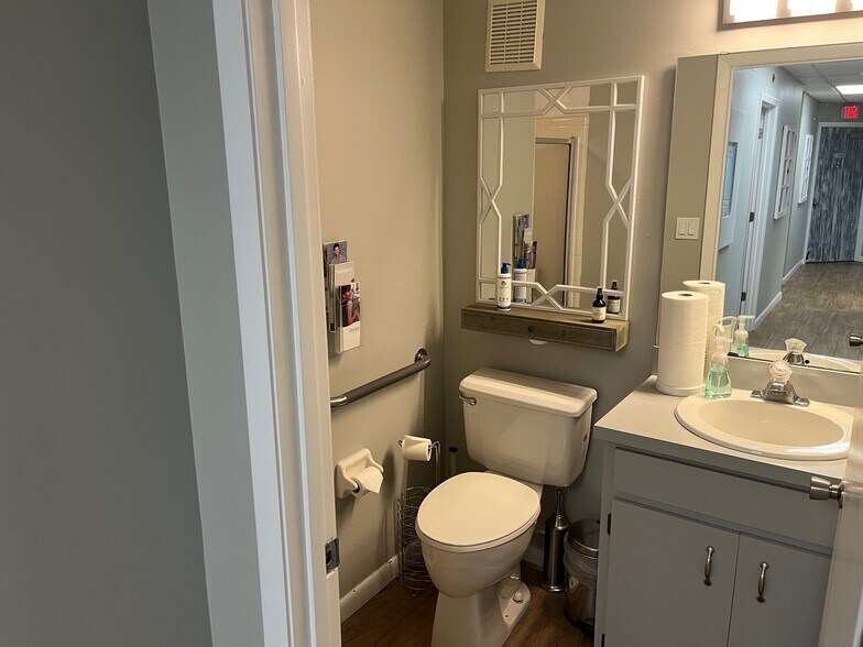 More Photos Of 1340 Tuskawilla Rd, Winter Springs Medical For Sale