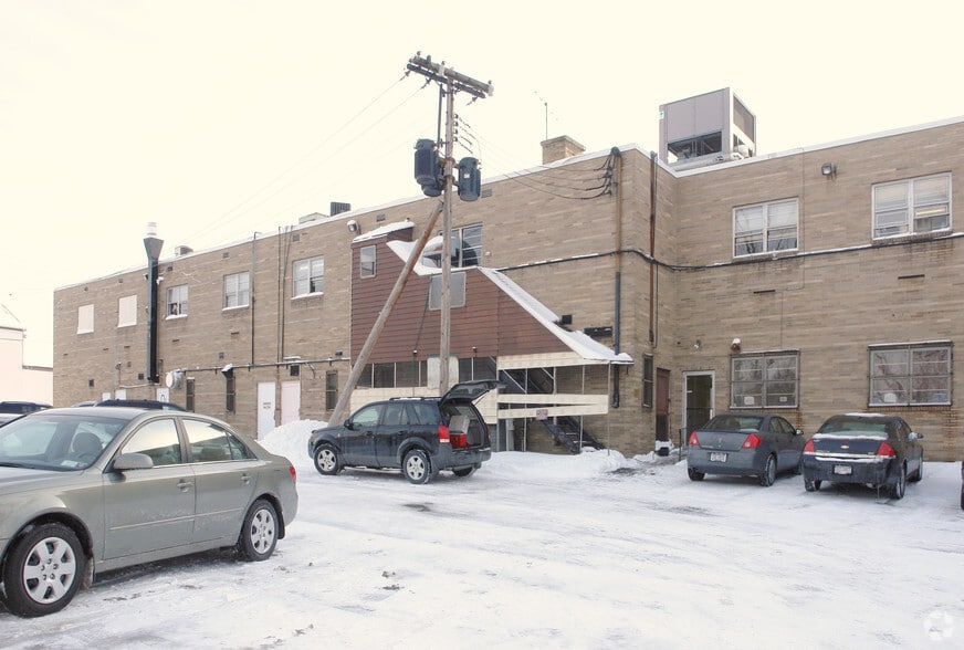 More Photos Of 4446 Main St, Snyder Unknown For Lease