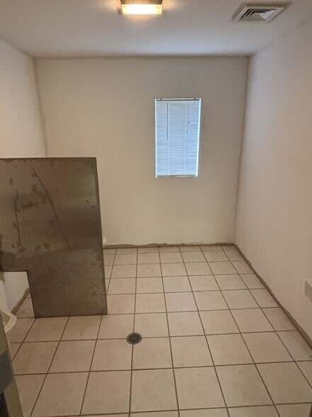 More Photos Of 409 Hazel Ave, Ewing Warehouse For Sale