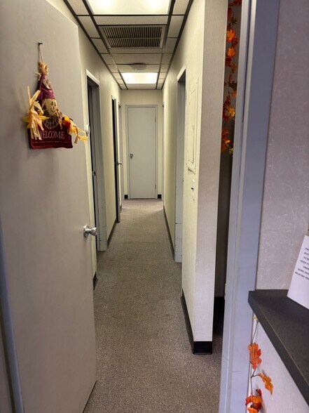 More Photos Of 290 Central Ave, Lawrence Office For Lease