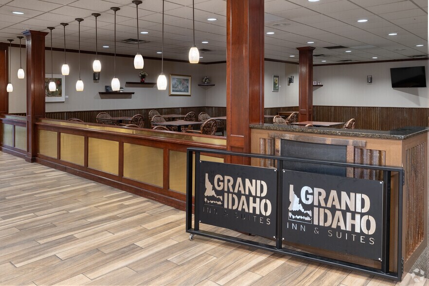 More Photos Of 1399 Bench Rd, Pocatello Hotel For Sale