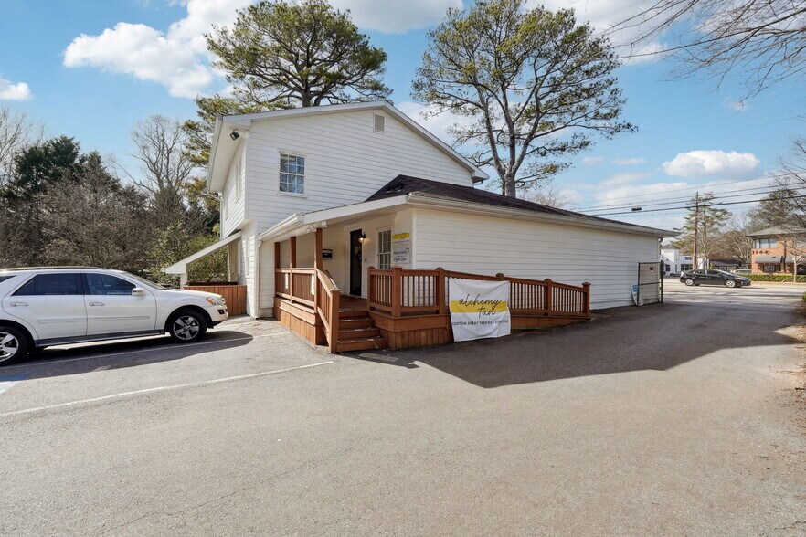 More Photos Of 1137 Alpharetta St, Roswell Office Residential For Lease