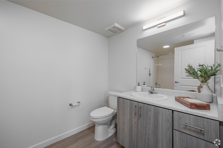 More Photos Of 15300 33rd Ave S, Seatac Apartments For Lease