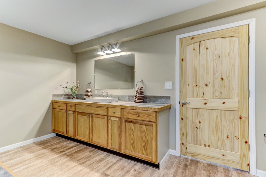 More Photos Of 227-229 S Scales St, Reidsville Storefront Retail Residential For Sale