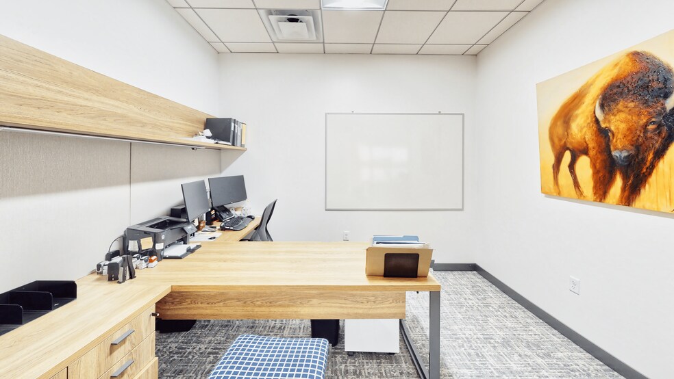 More Photos Of 3909 Hulen St, Fort Worth Office For Lease