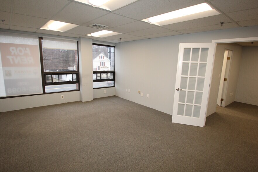 More Photos Of 274 Main St, Reading Office For Lease