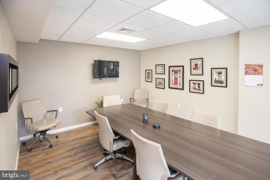 More Photos Of 103-111 N 2nd St, North Wales General Retail For Lease