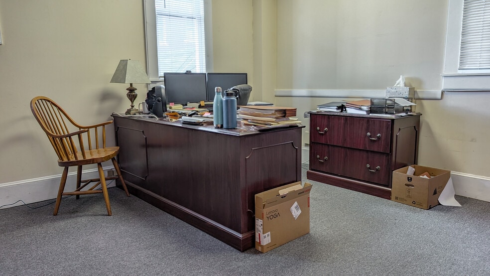 More Photos Of 383 Orange St, New Haven Apartments For Lease