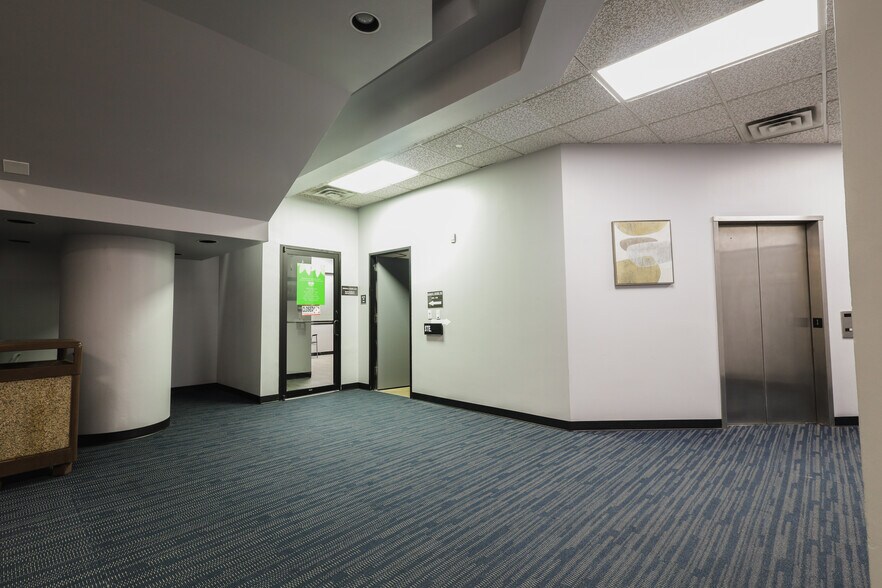 More Photos Of 4000 Garth Rd, Baytown Medical For Sale