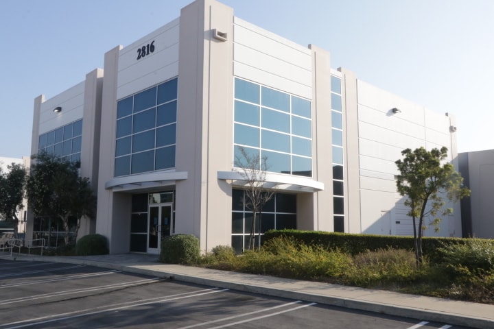 More Photos Of 2816 Columbia St, Torrance Light Distribution For Lease