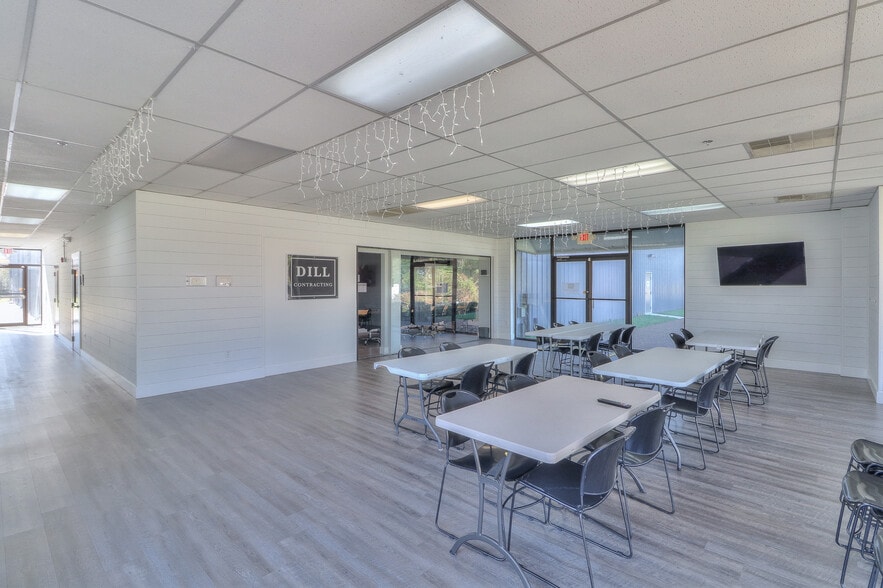 More Photos Of 605 River Rock Blvd, Murfreesboro Health Club For Lease