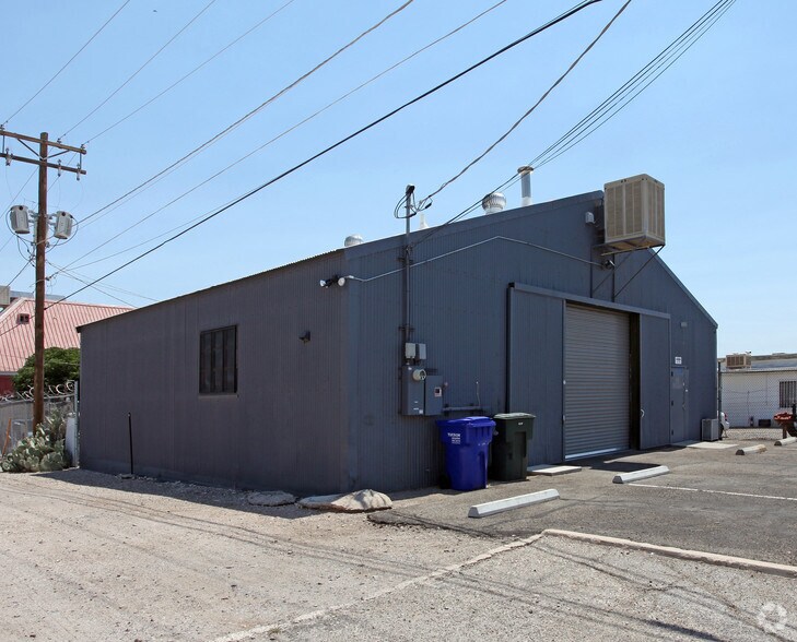 Primary Photo Of 18 E Ventura St, Tucson Service For Lease