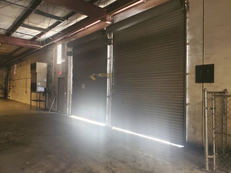 More Photos Of 5500 SW 6th Pl, Ocala Manufacturing For Sale