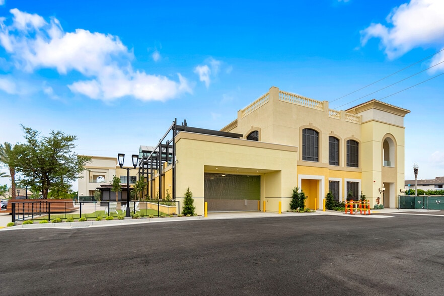 More Photos Of 10000 Bolsa Ave, Westminster Unknown For Lease