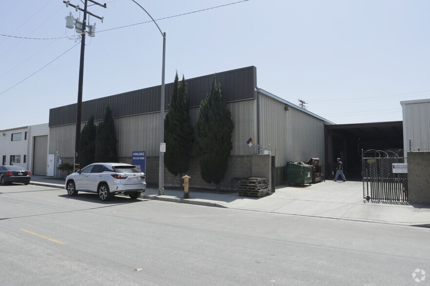 More Photos Of 1422 W Gaylord St, Long Beach Warehouse For Sale