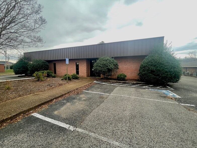 Primary Photo Of 240 Carriage House Dr, Jackson Office For Lease
