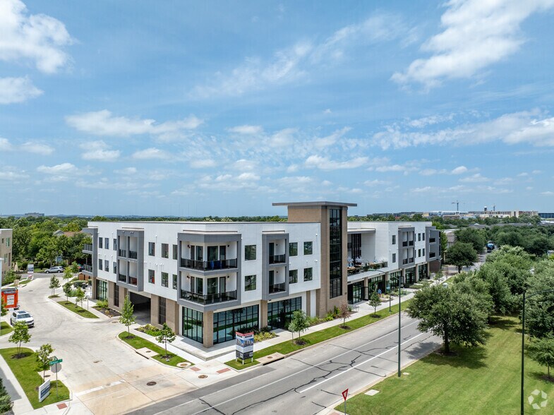 More Photos Of 3900 Berkman Dr, Austin Apartments For Sale