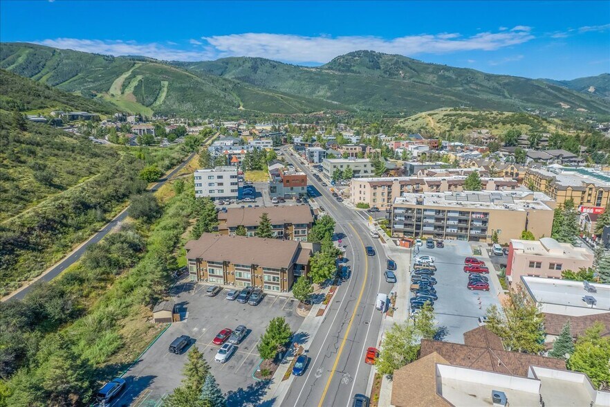 More Photos Of 2052 Prospector Ave, Park City Storefront Retail Office For Lease