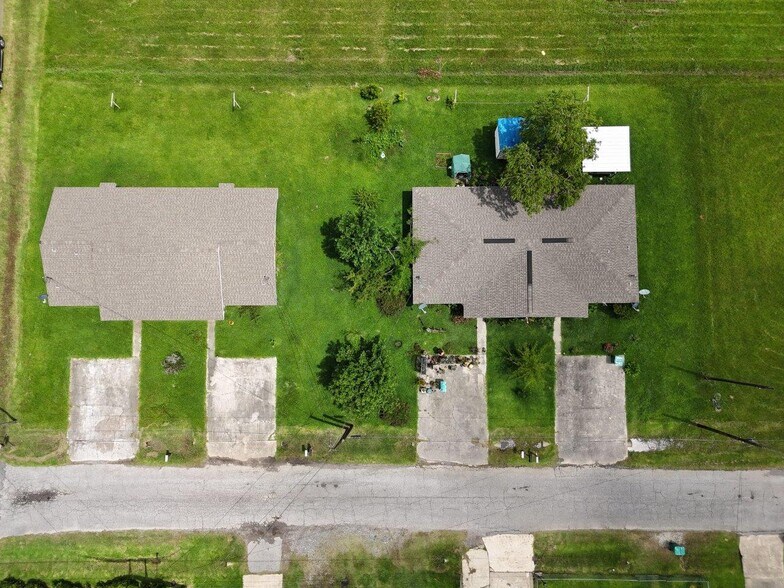 More Photos Of 902 Shady Ln, DeQuincy Apartments For Sale