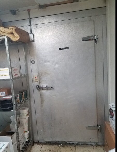 More Photos Of 2080 Constitution Blvd, Sarasota Freestanding For Sale